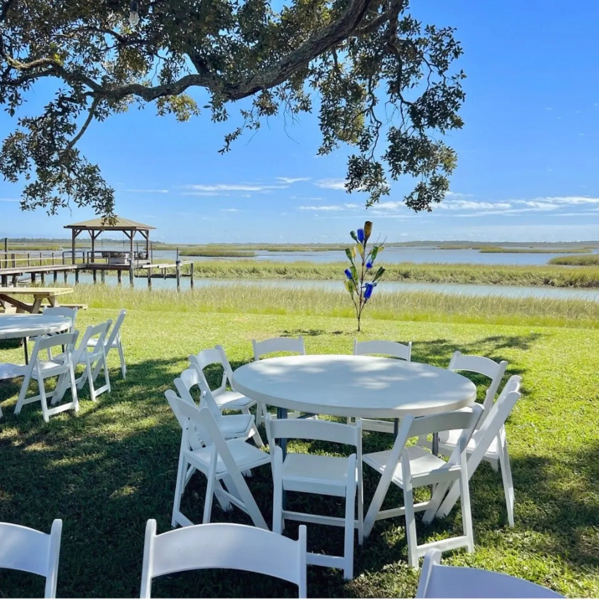 Round Table Rental